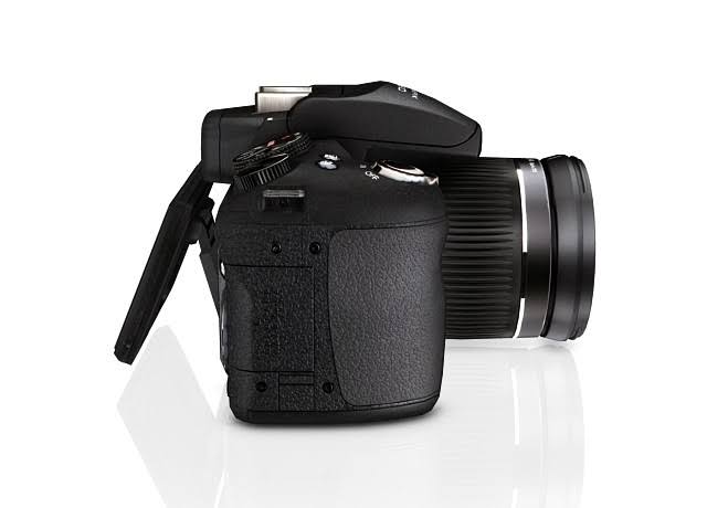 Fujifilm FinePix HS10 10MP Digital Camera Black Z187261