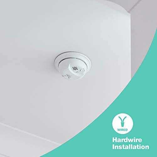 First Alert Hardwired Smoke and Carbon Monoxide Detector with 10-Year Battery Backup O72477