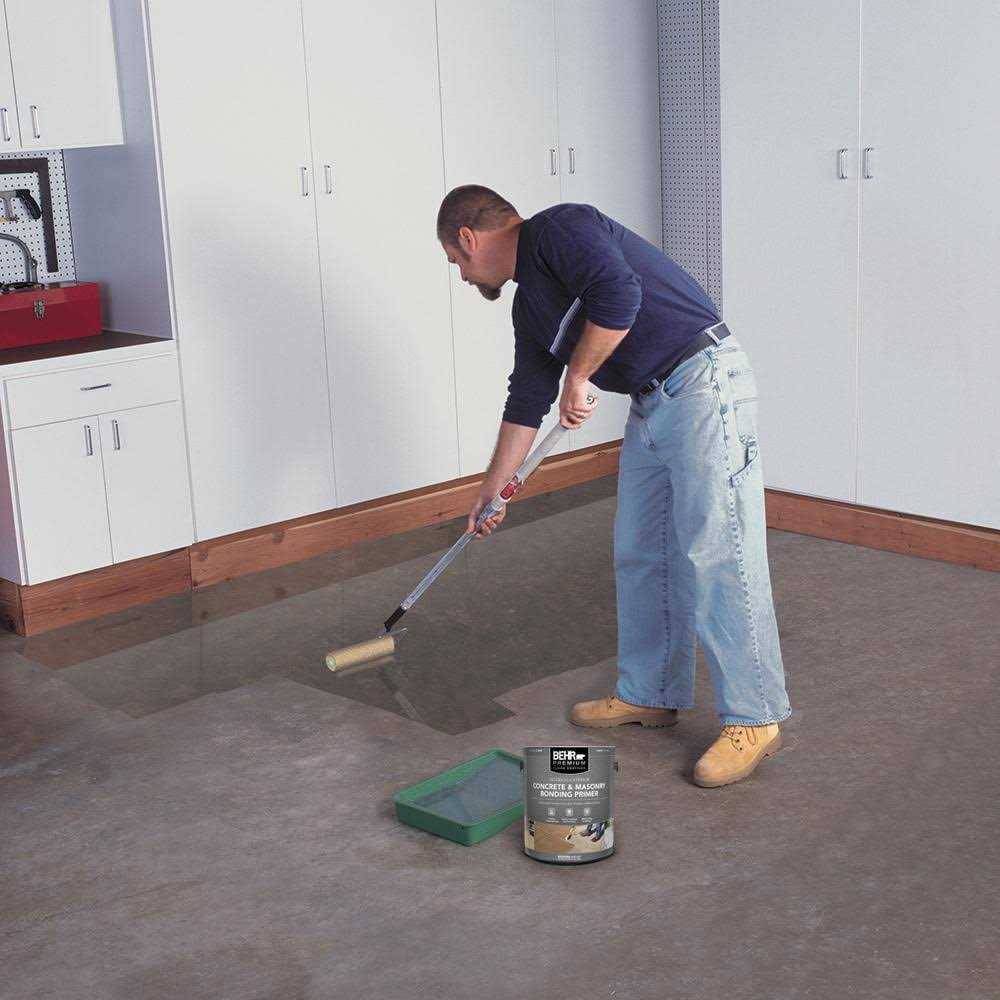 Behr Premium 1 Gal. Concrete and Masonry Bonding Primer M4511