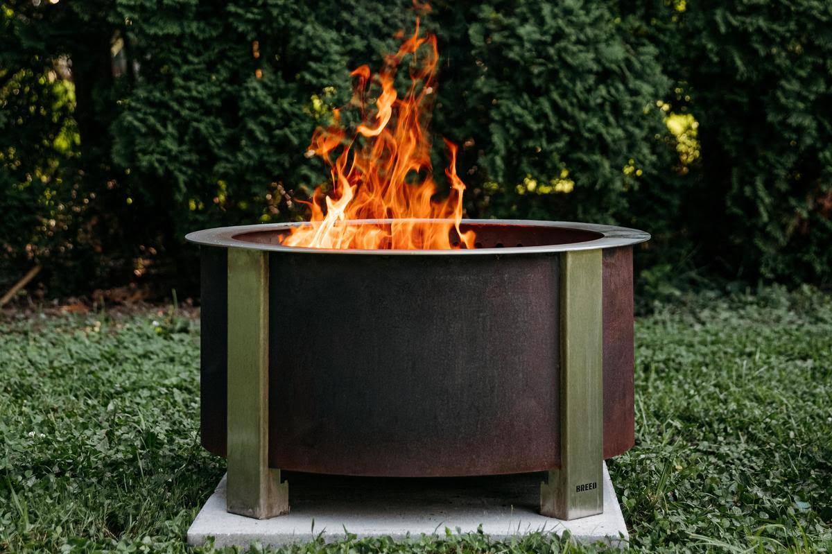 Breeo x Series 24 Smokeless Fire Pit Stainless Steel V664