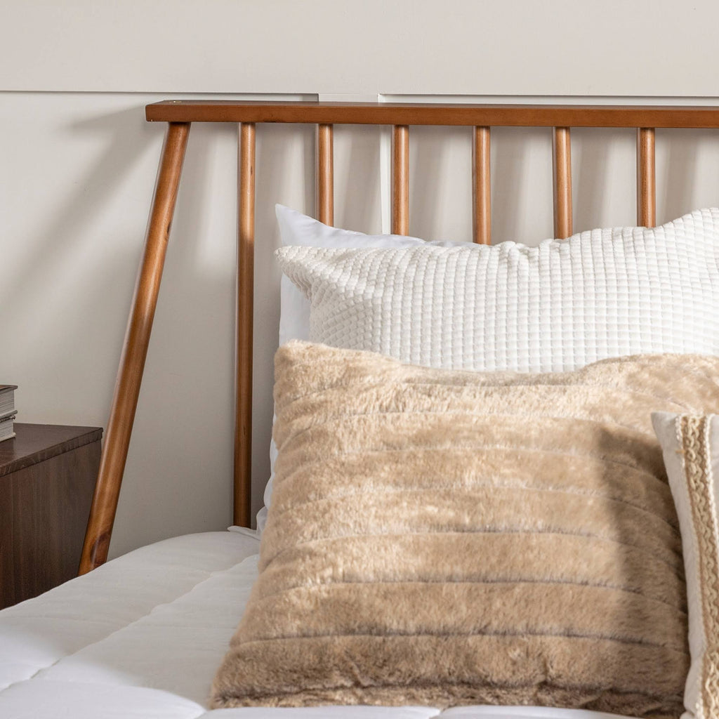 Carson Carrington Blaney Solid Pine Wood Spindle Bed Queen Caramel P9076