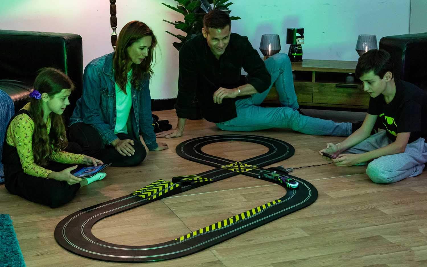 Scalextric Batman vs Joker 1:32 Slot Car Race Track Set C1415T T7480