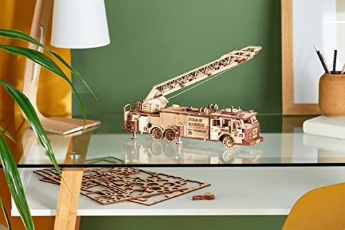 3D Wooden Puzzle Fire Truck Mechanical Model Kit with Wind Up Mechanism, 439 Pieces W6533