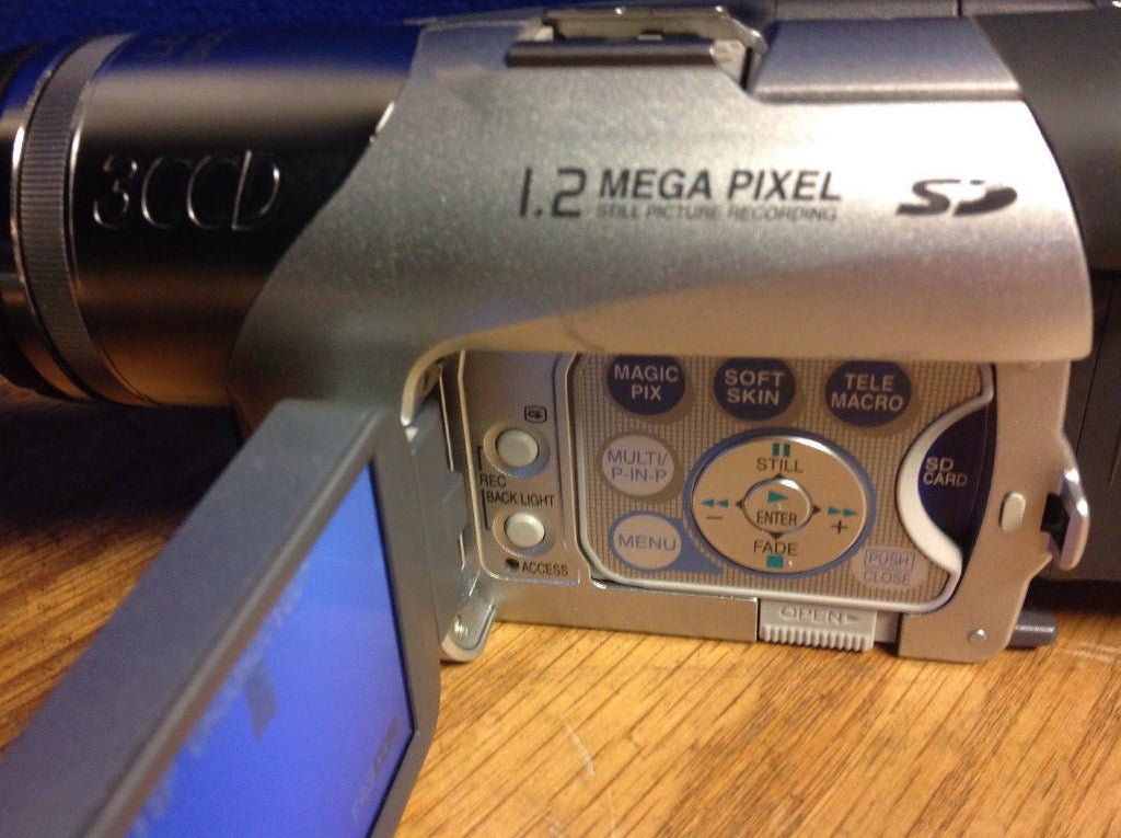 Panasonic Palmcorder PV-GS120 Mini DV Camcorder X676569
