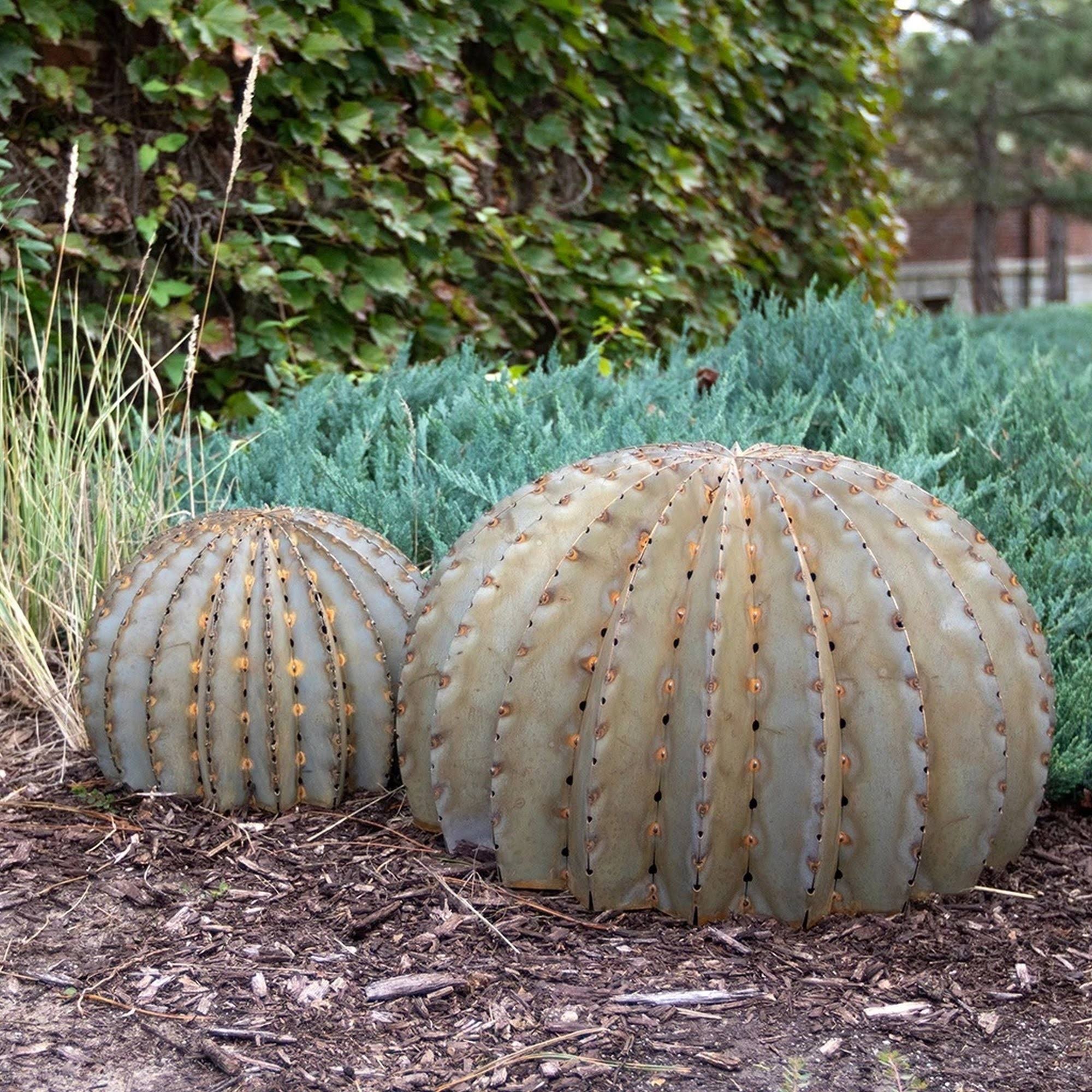 Desert Steel 300-010V Metal Art Golden Barrel Cactus Outdoor Landscape I207