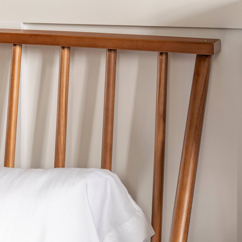 Carson Carrington Blaney Solid Pine Wood Spindle Bed Queen Caramel P9076