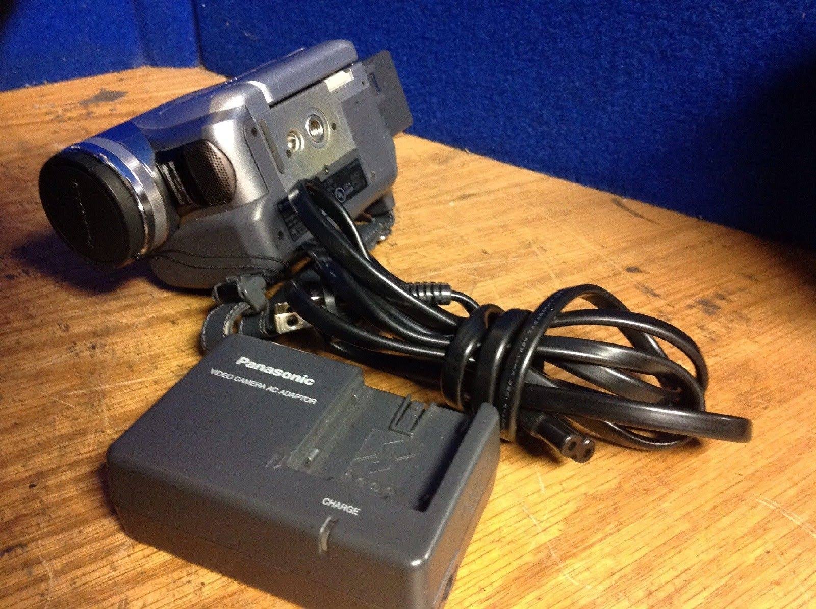 Panasonic Palmcorder PV-GS120 Mini DV Camcorder X676569
