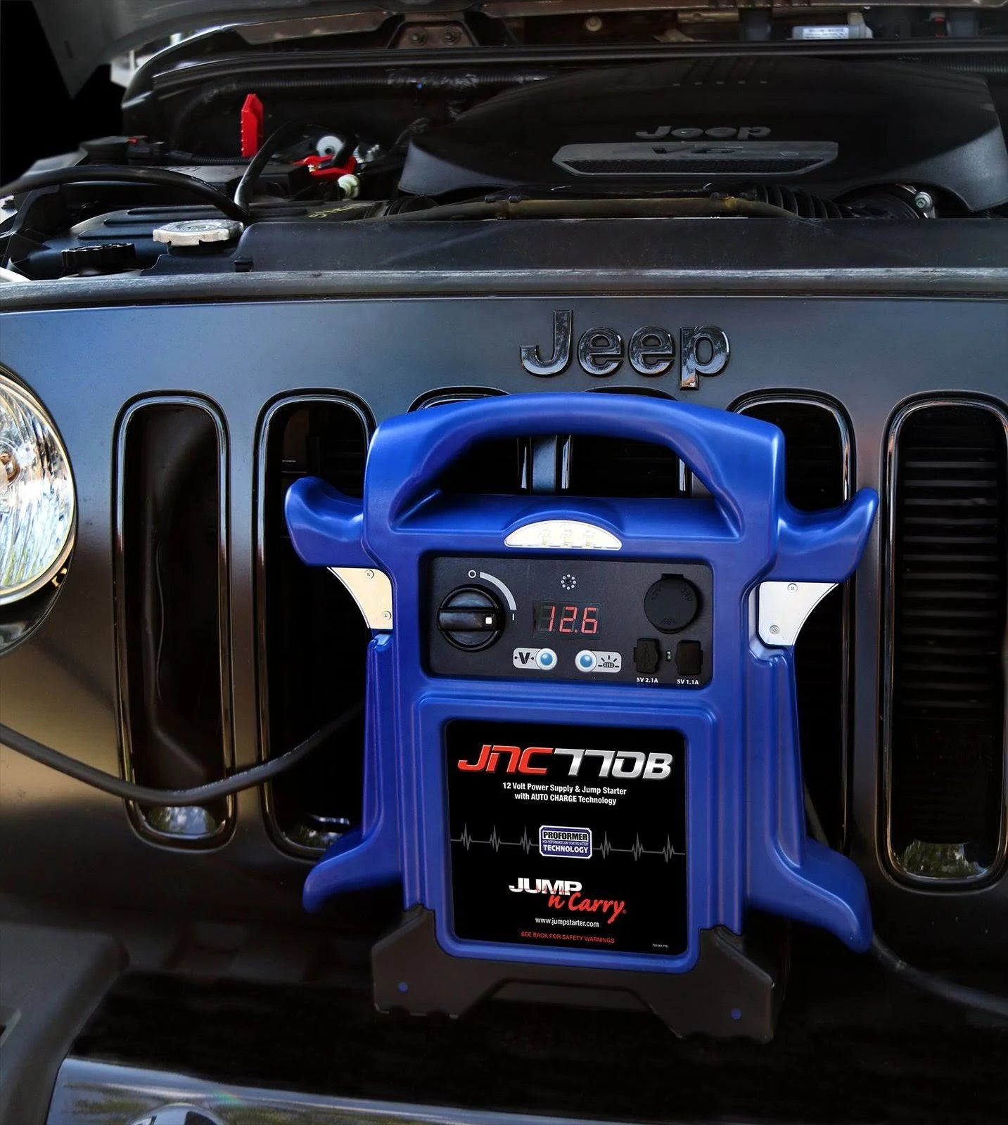 Jump-N-Carry Jnc770b 1700 Peak Amp 12-Volt Jump Starter - Blue N809