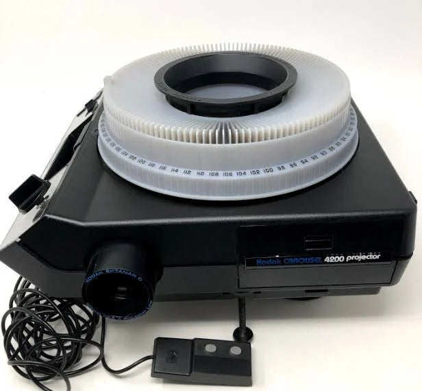 Kodak 4200 Carousel Slide Projector H680786