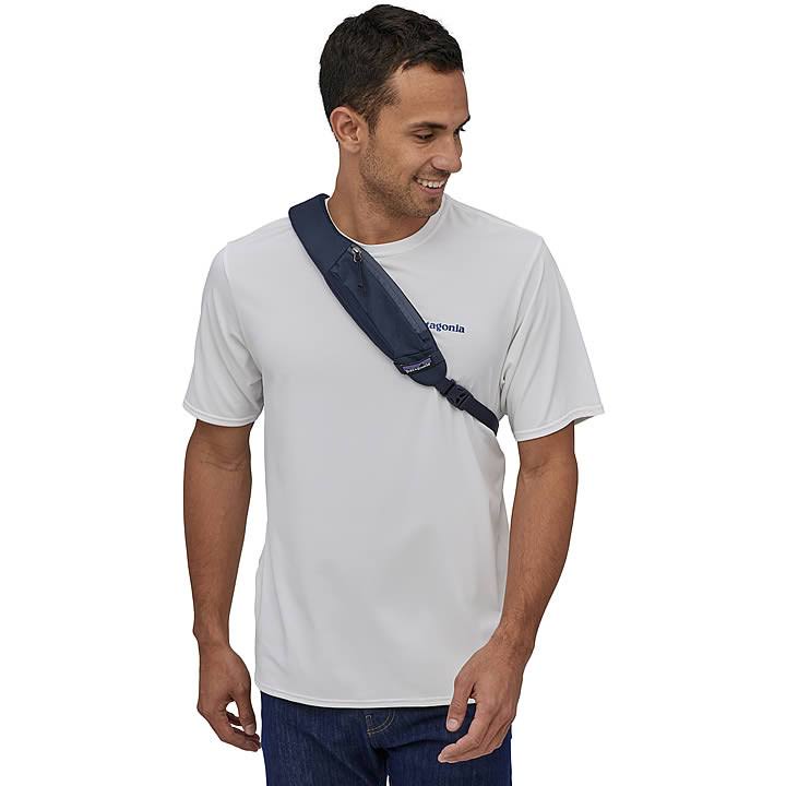 Patagonia Atom Sling 8L Classic Navy R2028