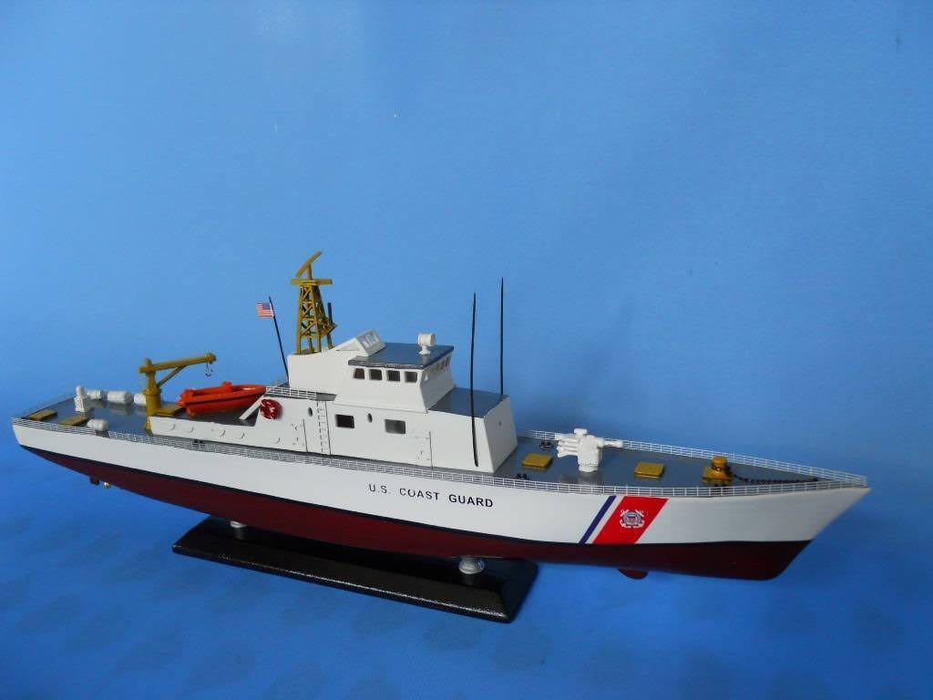 Hampton Nautical USCG Coastal Patrol Boat 18 Wooden Model Boat D495814