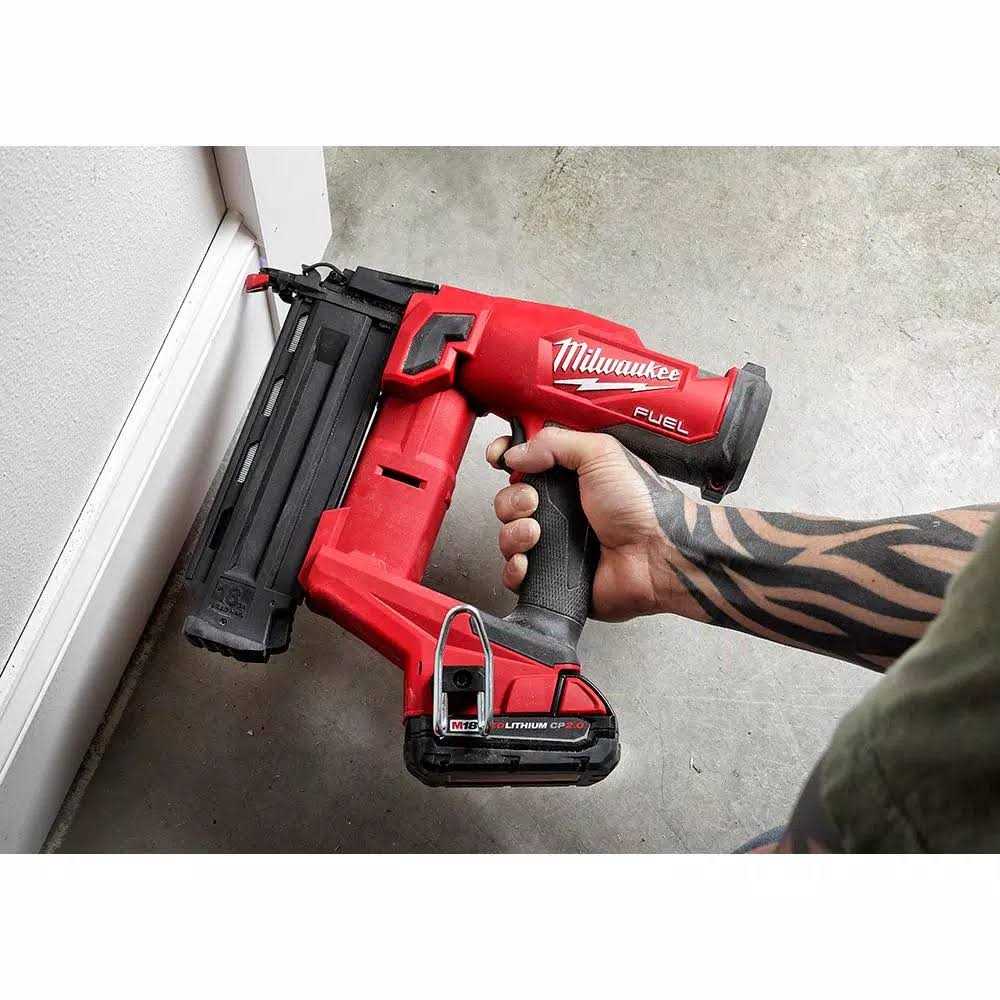 Milwaukee M18 FUEL 18 Gauge Brad Nailer U517863