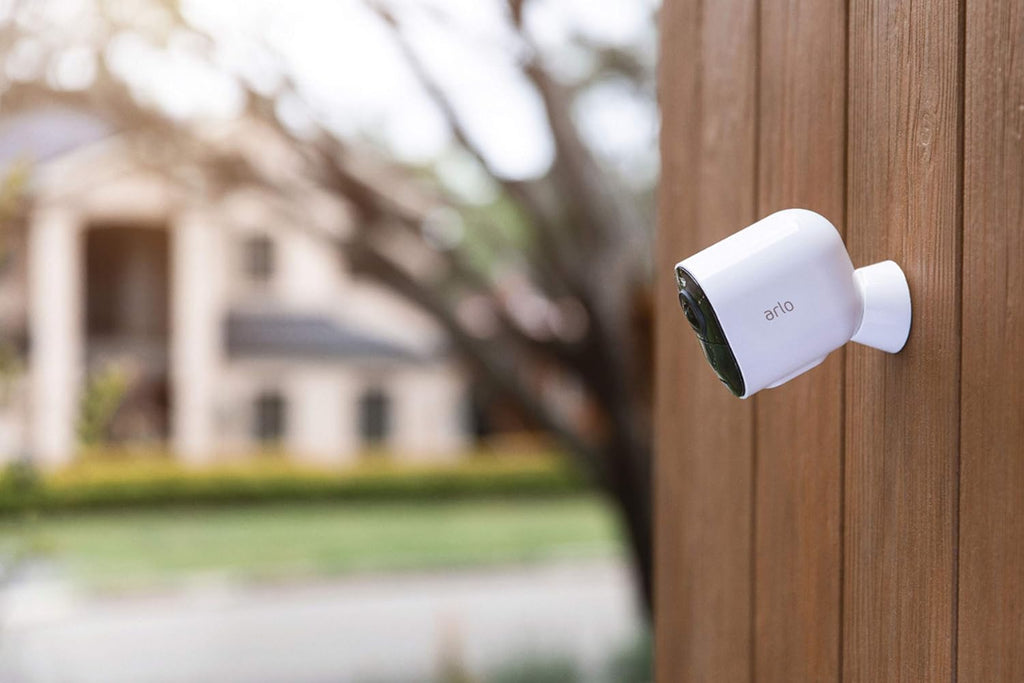 Arlo Ultra 4K Wire-Free HDR Security Cameras 4-Camera System I92405