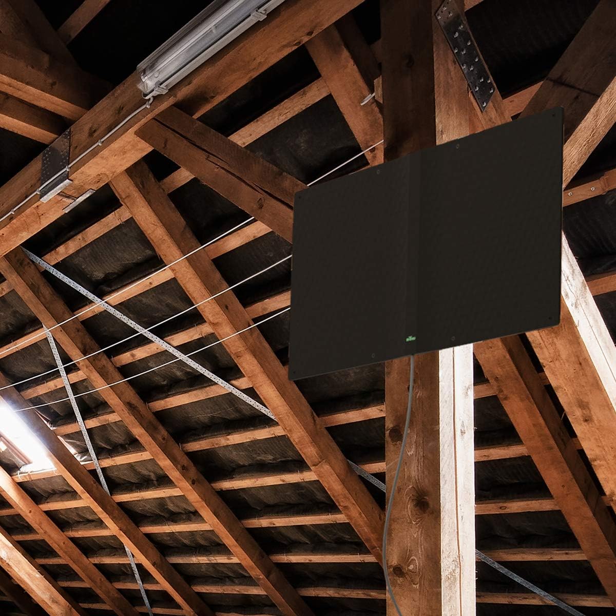 Mohu Leaf Ranger Amplified HDTV Antenna, 75-Mile Range, Multi-Directional Q934867